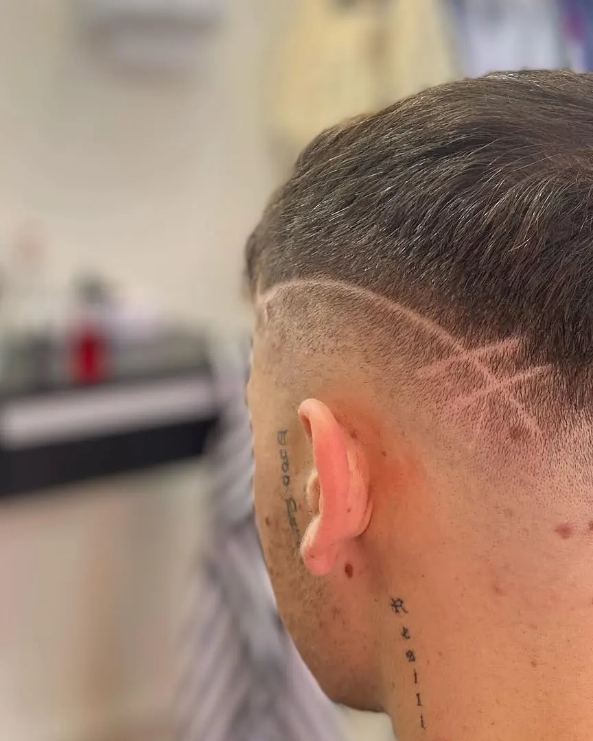 Risco desenhado na lateral